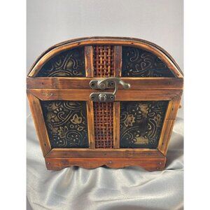 Treasure Chest Hinged Box Decorative Storage 6x7x5 in Hook Latch Embossed Vintag